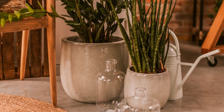 Vosteen Design Blumentopf / Pflanzgefäß Terrakotta weiß ø 37 cm x H 30 cm