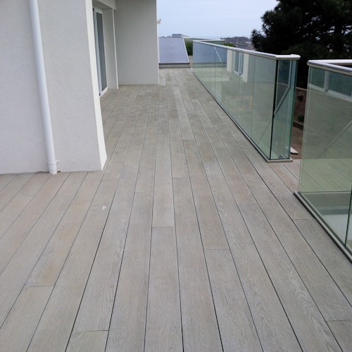 Millboard® Terrassendiele ENHANCED GRAIN Smoked Oak 176 x 3600 x 32 mm