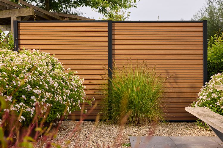 NewTechWood Modena Sichtschutzelement WPC 1760 x 1830 mm
